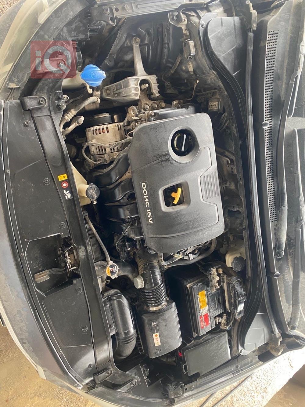 هیۆندای ئەلەنترا